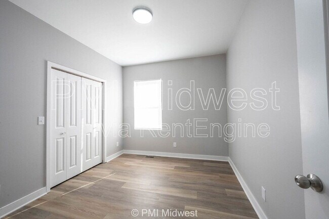 224 W 28th St, Indianapolis, IN 46208 - photo 6
