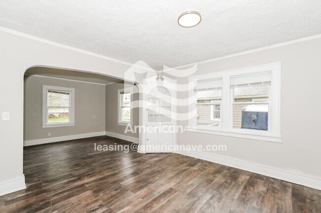 2114 W Callender Ave, West Peoria, IL 61604 - photo 7