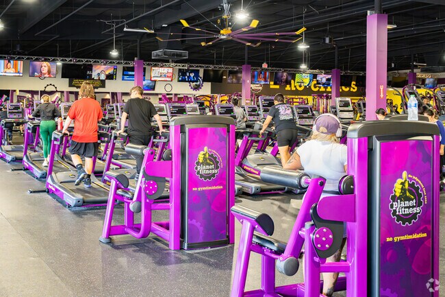 Come down to Planet Fitness in Mooney to keep your New Years resolution.