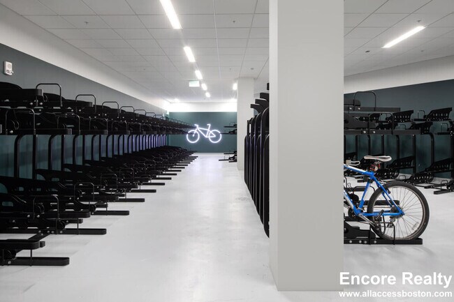 771 Beacon St unit B2-1116, Boston, MA 02215 - photo 7