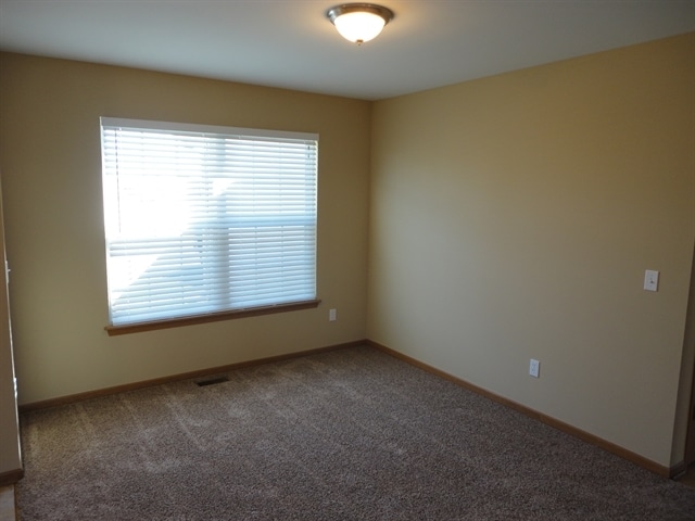 1031 Misty Landing Ct, Malta, IL 60150 - photo 3