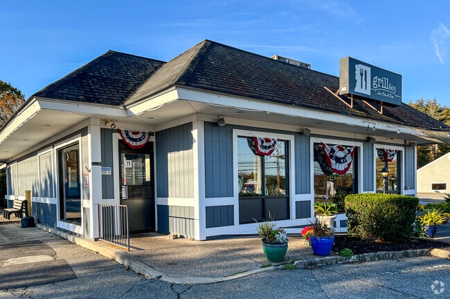 Grill 603 is located in the nearby Milford neighborhood.