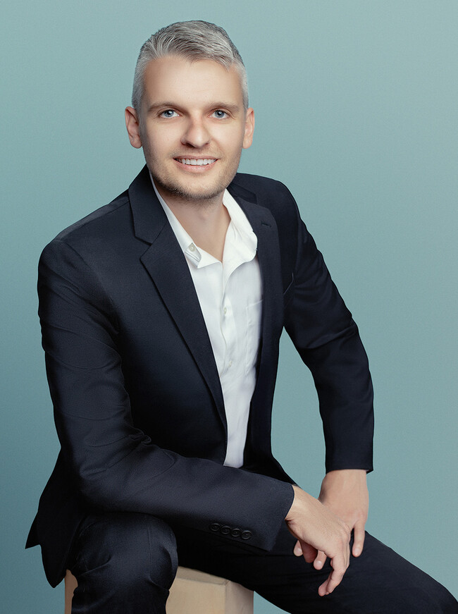 Agent Photo