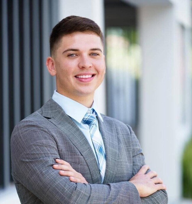 Agent Photo