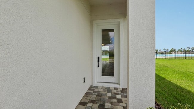 32032 Anchor Point Dr, Wesley Chapel, FL 33545 - photo 3