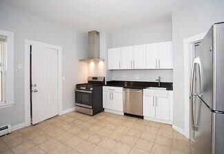 223 Prospect St Unit 3, Cambridge, MA 02139