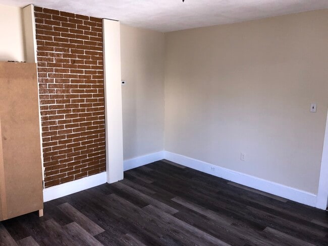 11 Andrew St unit 2, Cambridge, MA 02139 - photo 4