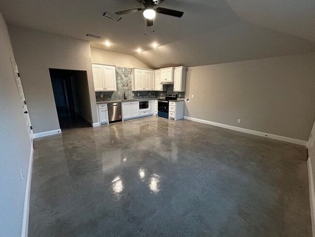 10024 Highway 199 W unit 10024-200, Poolville, TX 76487 - photo 4