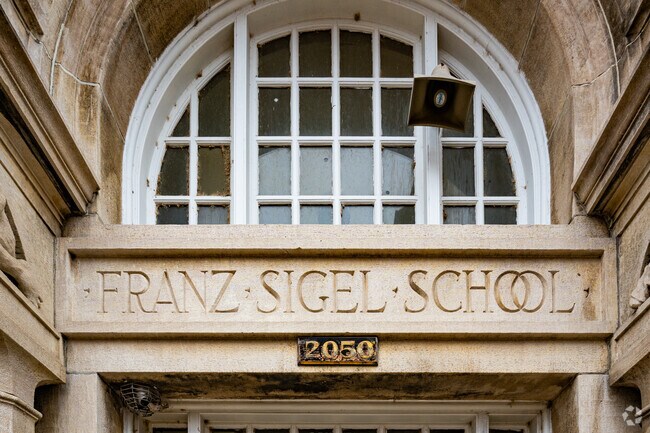 Sigel Elementary promotes a strong sense of community and parent engagement.