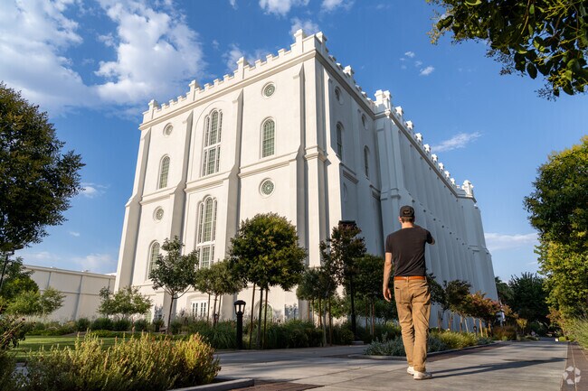 The St. George Utah Temple is a breathtaking sight that attracts many tourists.