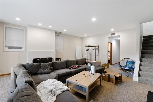 2338 N Greenview Ave unit 1, Chicago, IL 60614 - photo 5