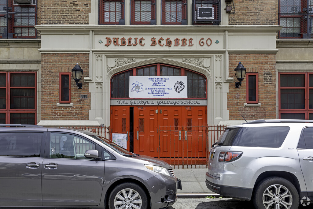 The Longwood Academy for Discovery is a public school located in Bronx, NY