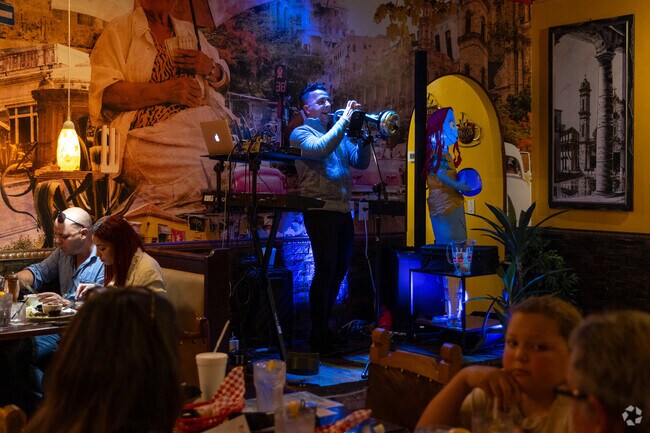 The entertainment at Havana Rumba keeps the festivities alive in Hayfield Dundee.