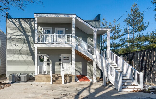 612 4th St NW unit 4, Grand Rapids, MI 49504 - photo 5