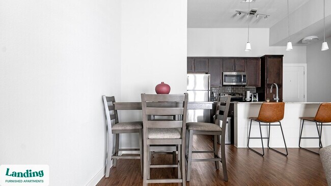 4300 Cromwell Dr unit 4305, Kyle, TX 78640 - photo 5