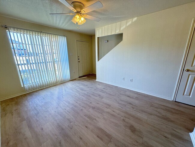 4200 July Dr unit B, Killeen, TX 76549 - photo 3