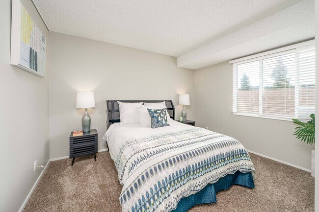 The Regent at Bellevue Way Apartments, Bellevue, WA 98004 - photo 7