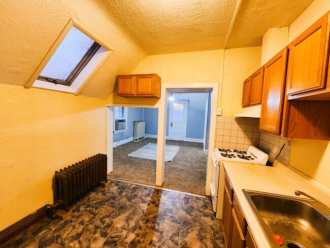Kitchen to living room