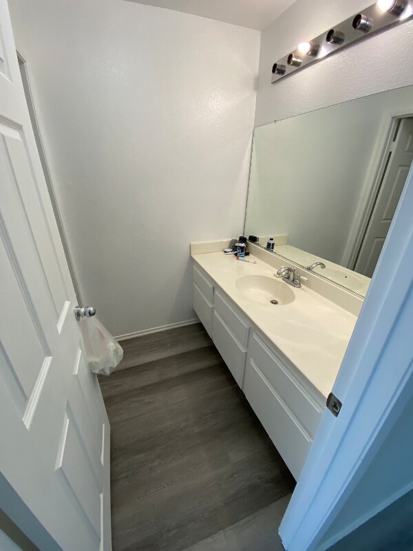 15221 Hallmark Ln, Victorville, CA 92394 - photo 7