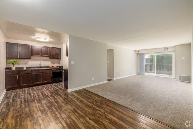 Acclaim at Hinsdale Lake, Willowbrook, IL 60527 - photo 6