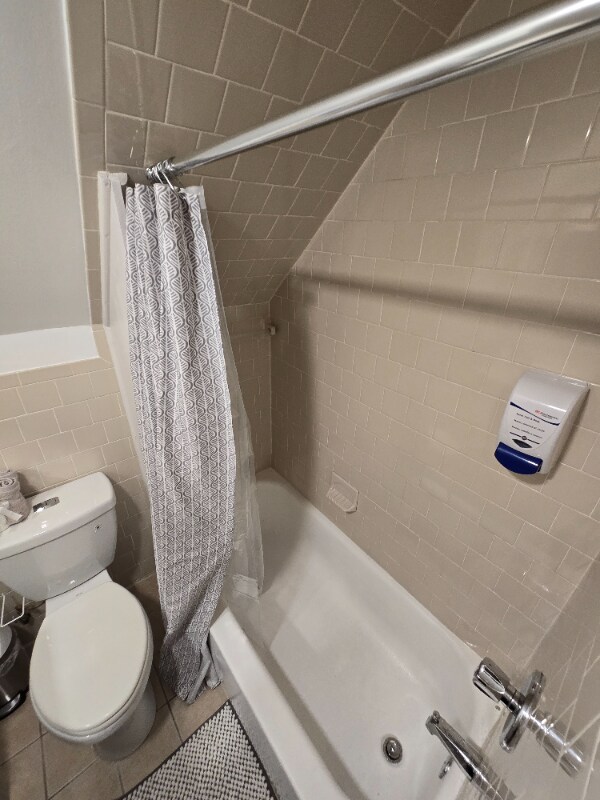 23 Wabeno St unit 3rd Floor, Dorchester, MA 02121 - photo 5