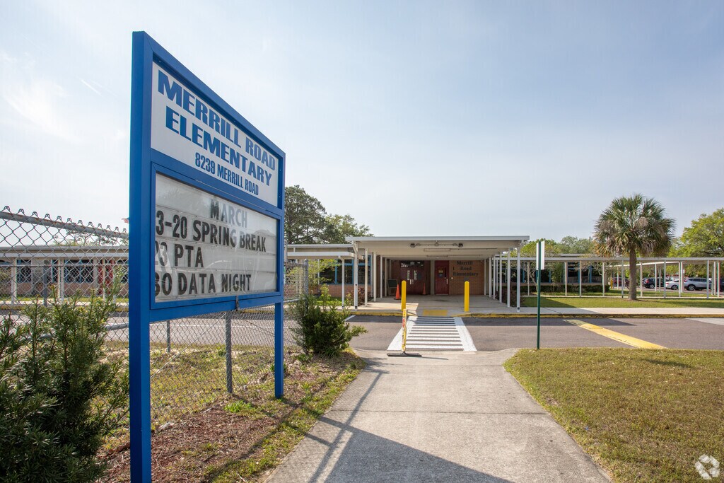 Merrill Road Elementary School front sign welcomes students in Jacksonville, FL.