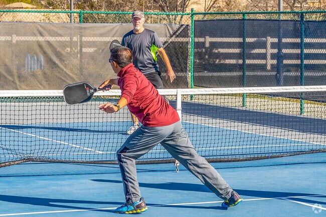 Enjoy fun and active pickleball games at the beautiful parks in Murrieta's Vintage Reserve.