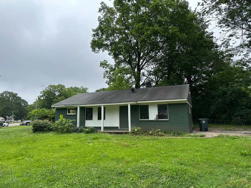 476 Mineral Rd, Memphis, TN 38120 - photo 1