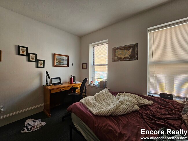 880 Huntington Ave unit 878-2, Boston, MA 02115 - photo 6