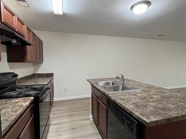 2144 Belmont Cir NE, Conyers, GA 30012 - photo 5