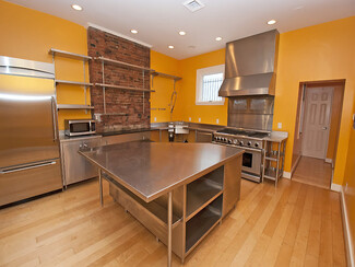1922 E Carson St, Pittsburgh, PA 15203