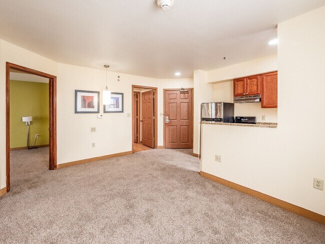 ReVi Columbus North, Columbus, OH 43235 - photo 7