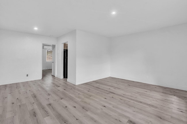 2781 SW 2nd St unit 1, Fort Lauderdale, FL 33312 - photo 3