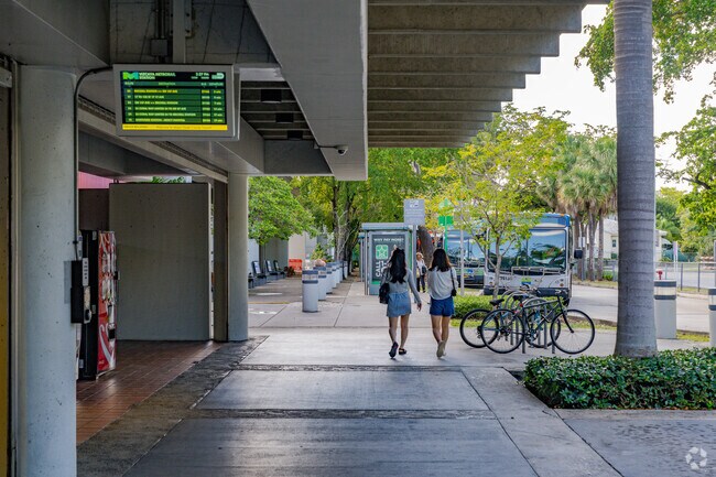 Vizcaya station offers Coral Way residents easy access into the city.