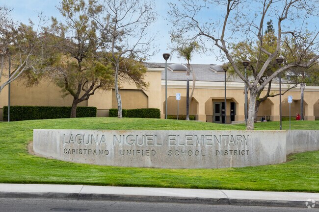 Laguna Niguel Elementary School is a public elementary school located in Laguna Niguel, California.
