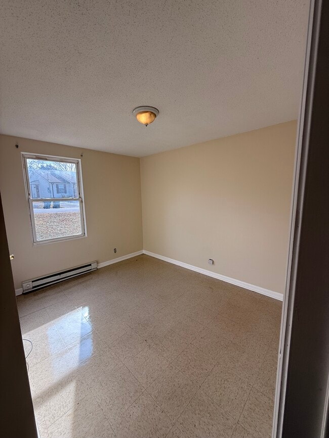 4114 Hunting Dr, Hermitage, TN 37076 - photo 4