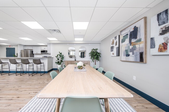 Ezio‘s Place, Peabody, MA 01960 - photo 6