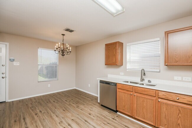 6937 Brookglen Ln, Fort Worth, TX 76179 - photo 7