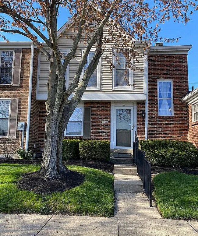 10939 Barrington Ct, Cincinnati, OH 45242