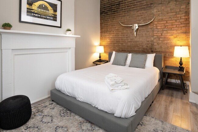 1470 Goetz Aly unit ID1056063P, Cincinnati, OH 45202 - photo 3