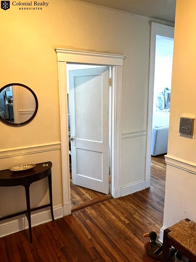 1558 Commonwealth Ave Unit 7, Boston, MA 02135