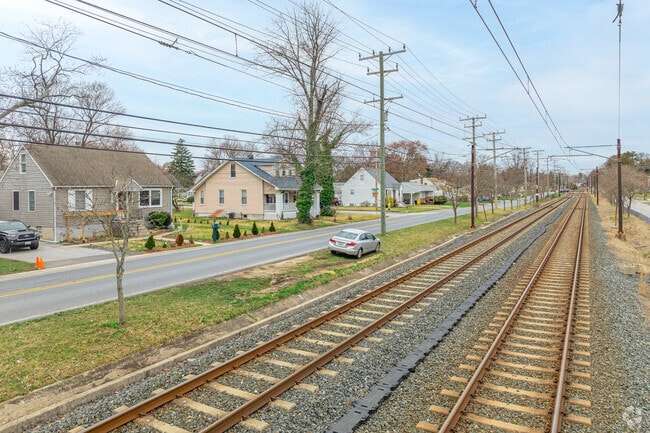 Ferndale homes were constructed along major railways for direct access to the city.