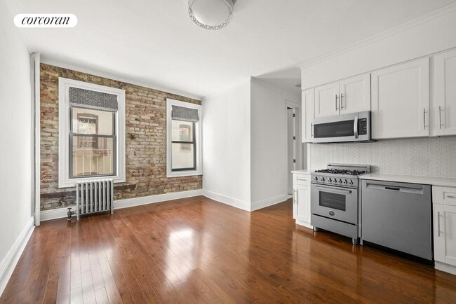24-51-51 38th St, Queens, NY 11103 - photo 2
