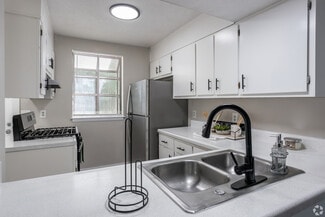 1030 S Hill St, Griffin, GA 30224