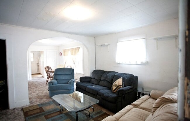 910 NE C St, Pullman, WA 99163 - photo 3