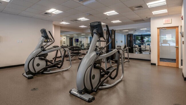 14 Summer St unit 1106, Malden, MA 02148 - photo 2