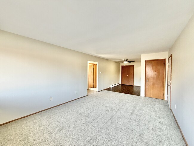 2505 Calypso Rd unit 8, Madison, WI 53704 - photo 5