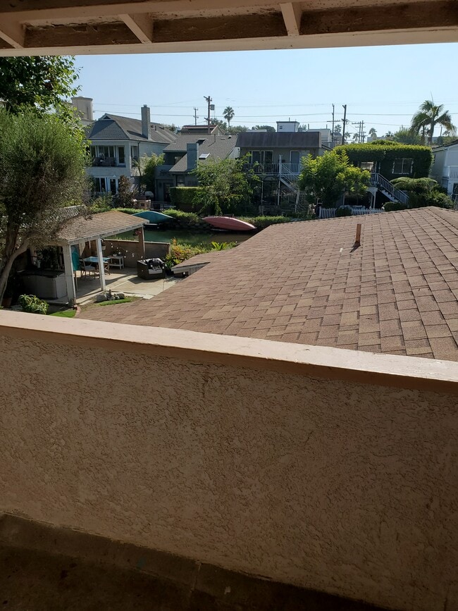 2616 Grand Canal unit 2616 1/2, Los Angeles, CA 90291 - photo 3