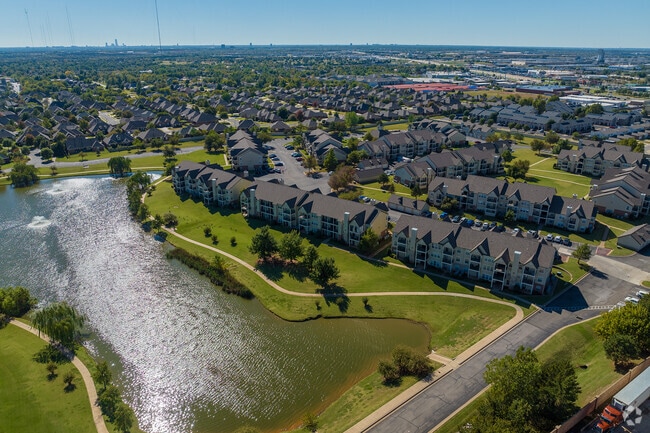 Stonebridge’s residential community is set alongside a lush park and serene lake.