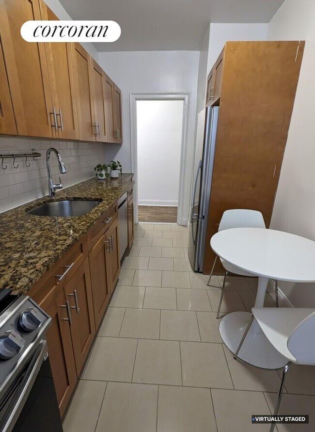 The Crillon Court, New York, NY 10032 - photo 6